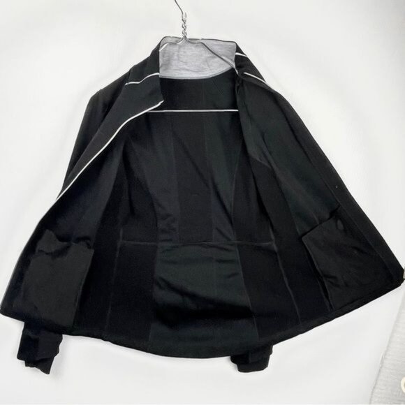 Lululemon Run Stay On Course Peplum Jacket Black Reflective 6 - Picture 4 of 10